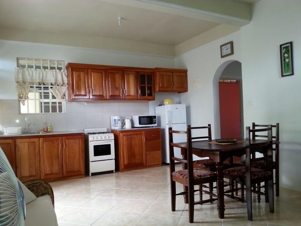 Corosol Apartments Roseau Extérieur photo